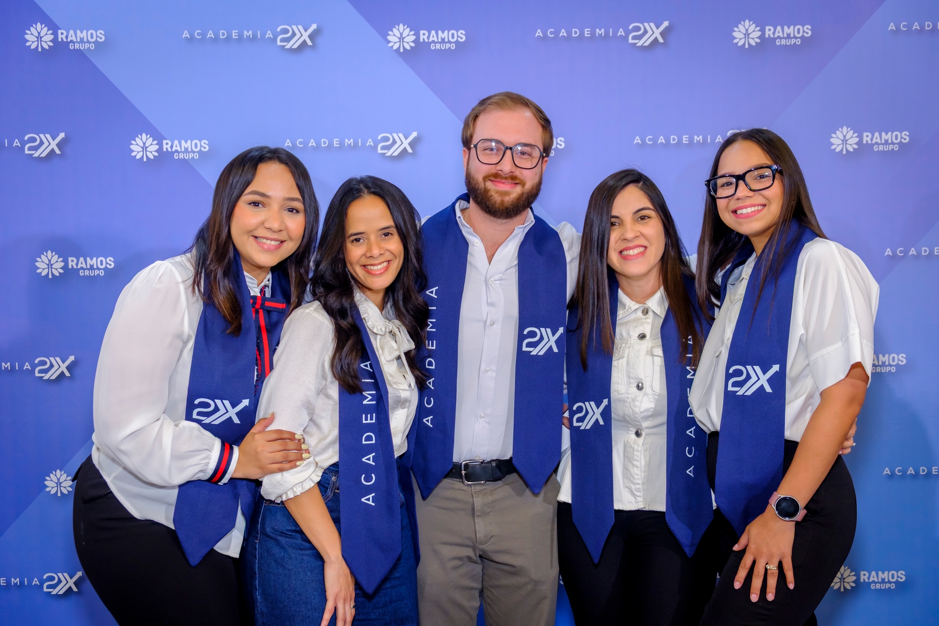 Grupo Ramos gradúa la primera promoción de su programa de desarrollo de talento "Academia 2X"