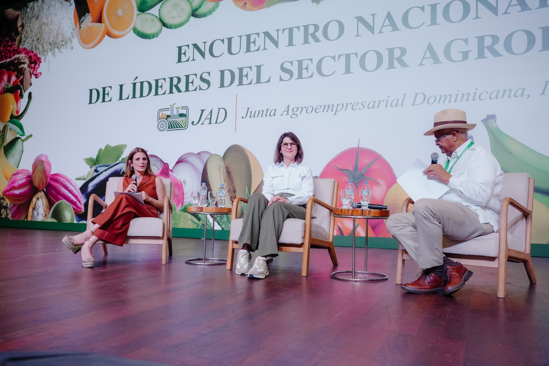 Grupo Ramos y JAD acuerdan impulsar producción agrícola local más eficiente 