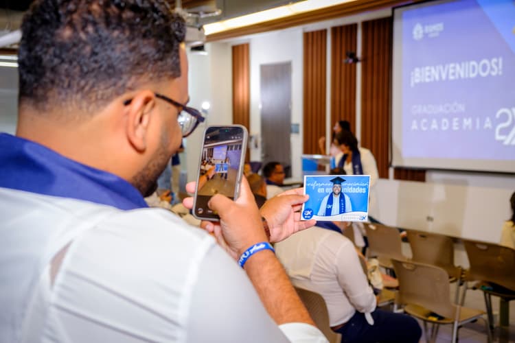 Grupo Ramos gradúa la primera promoción de su programa de desarrollo de talento "Academia 2X"