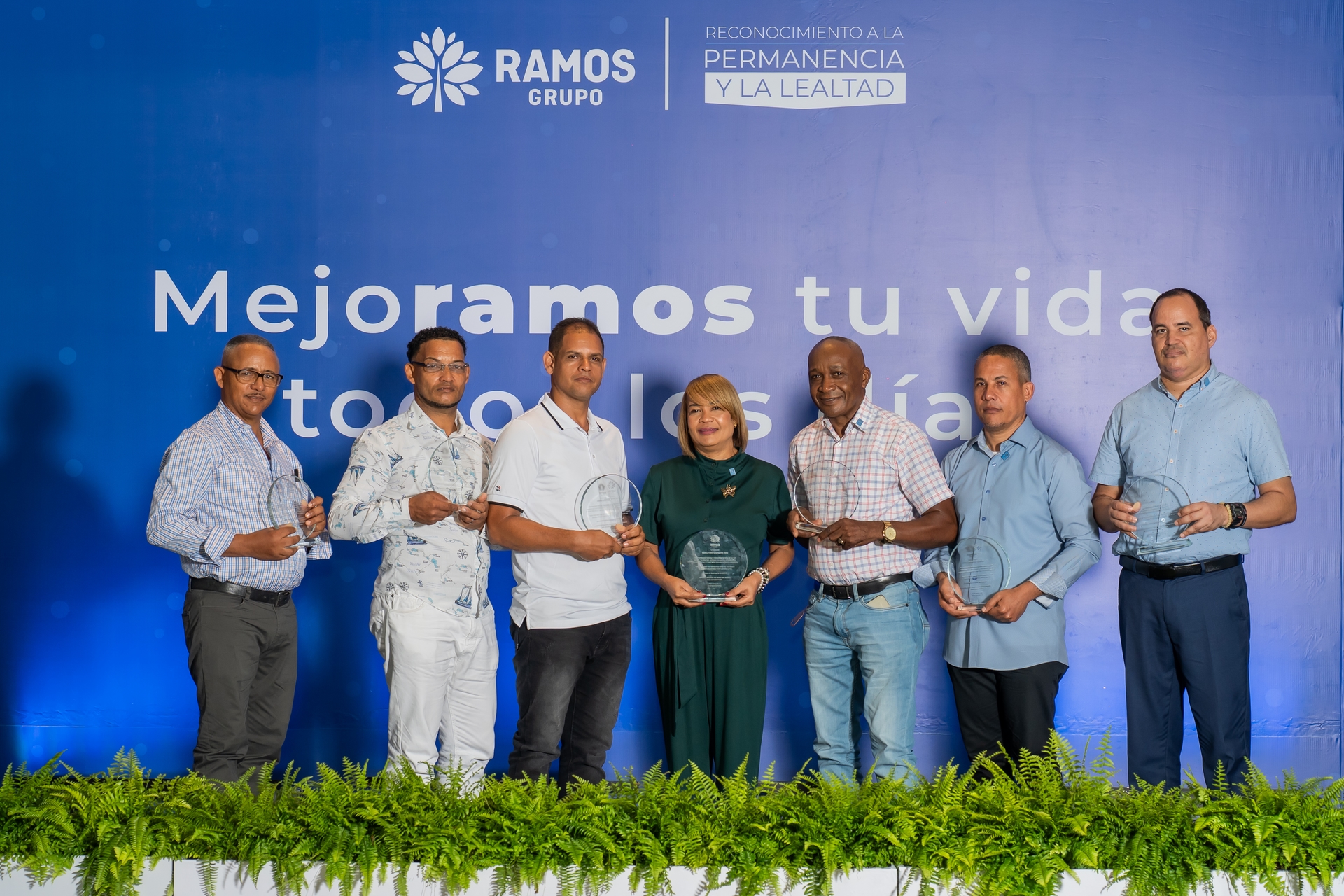 Grupo Ramos premia la trayectoria de sus colaboradores con hasta 30 años de servicio y compromiso