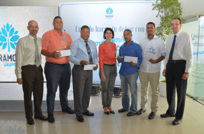 Grupo Ramos premia el servicio extraordinario de sus colaboradores